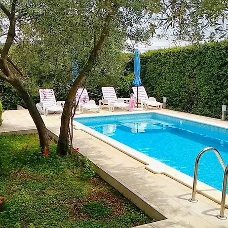 With A Swimming Pool Mavarstica, Ciovo - 2053 Apartment *