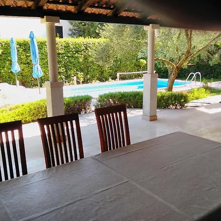Apartment With A Swimming Pool Mavarstica, Ciovo - 2053