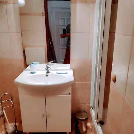 شقة With Swimming Pool Mavarstica - Ciovo - 2053 *