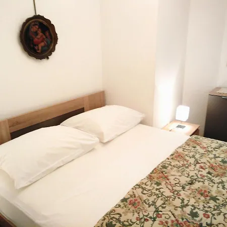 Apartment With A Swimming Pool Mavarstica, Ciovo - 2053 Trogir